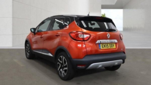 2015 Renault Captur 1.5 Dci Signature Edc Euro 5 5dr in Red — image 3