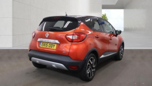 2015 Renault Captur 1.5 Dci Signature Edc Euro 5 5dr in Red — image 4