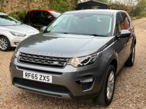 2015 Land Rover Discovery Sport 2.0 Td4 Se Tech Auto 4WD Euro 6 (s/s) 5dr in Grey — image 3
