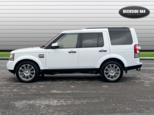 2013 Land Rover Discovery 3.0 Discovery Hse Sdv6 Auto 4WD 5dr in White — image 6