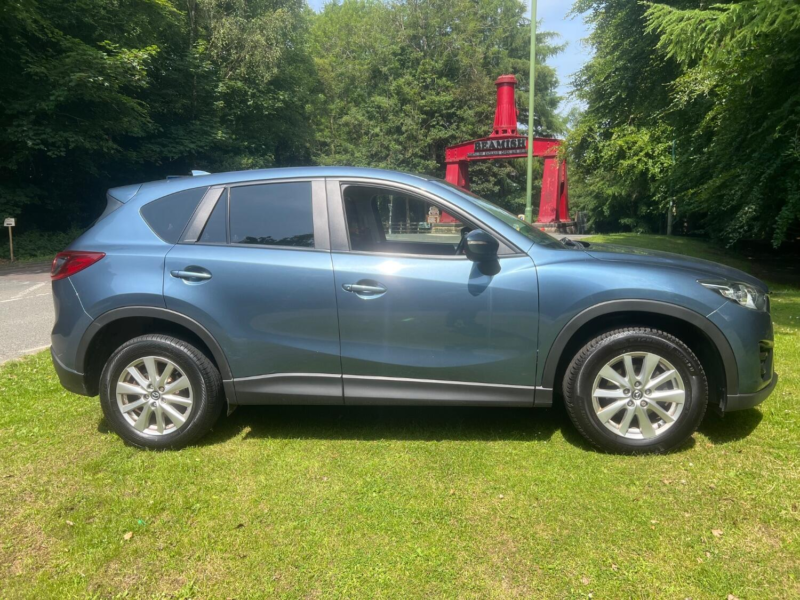 2015 Mazda Cx-5 2.2 Skyactiv-D Se-L Lux Nav in Blue — image 1