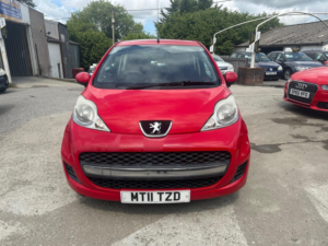 2011 Peugeot 107 1.0 12v Urban in Red — image 3