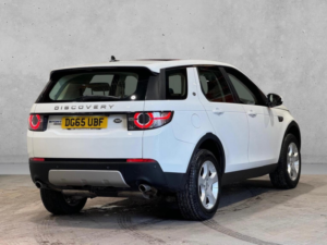 2016 Land Rover Discovery Sport 2.0 Td4 Hse 4WD Euro 6 (s/s) 5dr (5 Seat) in White — image 6