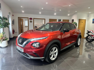 2020 Nissan Juke 1.0 Dig-T N-Connecta Euro 6 (s/s) 5dr in Red — image 3