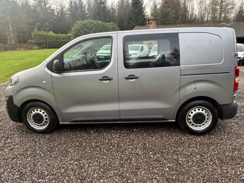 2020 Peugeot Expert 1.5 Bluehdi 1000 Professional in Grey — image 1