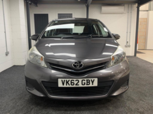 2012 Toyota Yaris 1.33 Dual Vvt-I Tr Euro 5 5dr — image 3