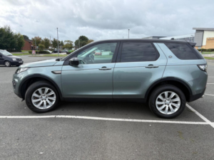 2016 Land Rover Discovery Sport 2.0 Td4 Se Tech 4WD Euro 6 (s/s) 5dr in Grey — image 6