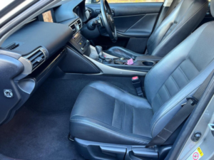 2015 Lexus Is 2.5 300h Executive Edition E-CVT Euro 5 (s/s) 4dr in Silver — image 5
