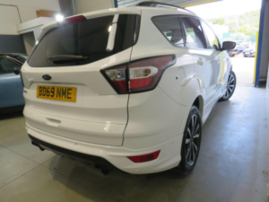 2019 Ford Kuga 1.5t Ecoboost St-Line Euro 6 (s/s) 5dr in White — image 6