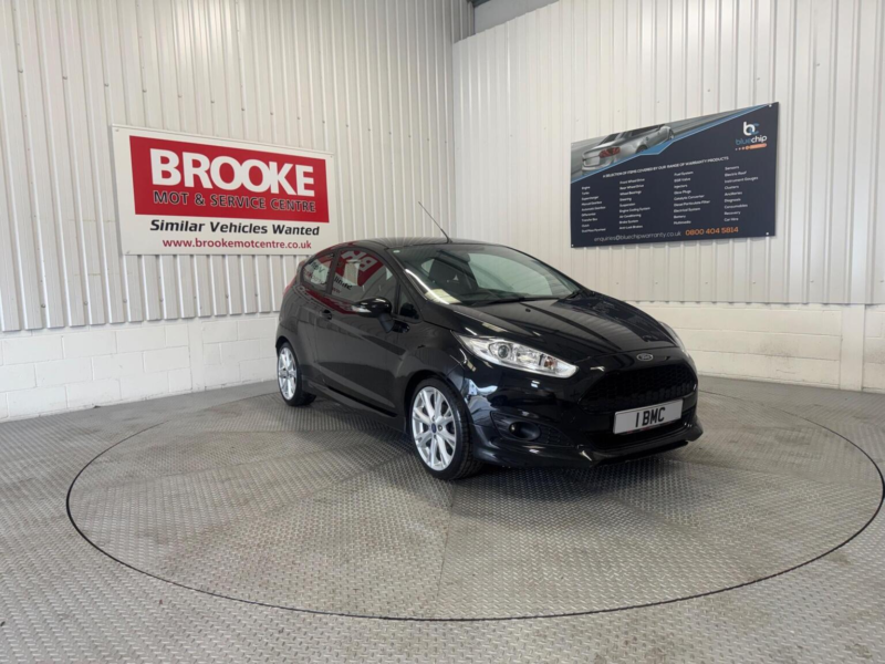 2016 Ford Fiesta 1.0t Ecoboost Zetec S Euro 6 (s/s) 3dr in Black — image 1
