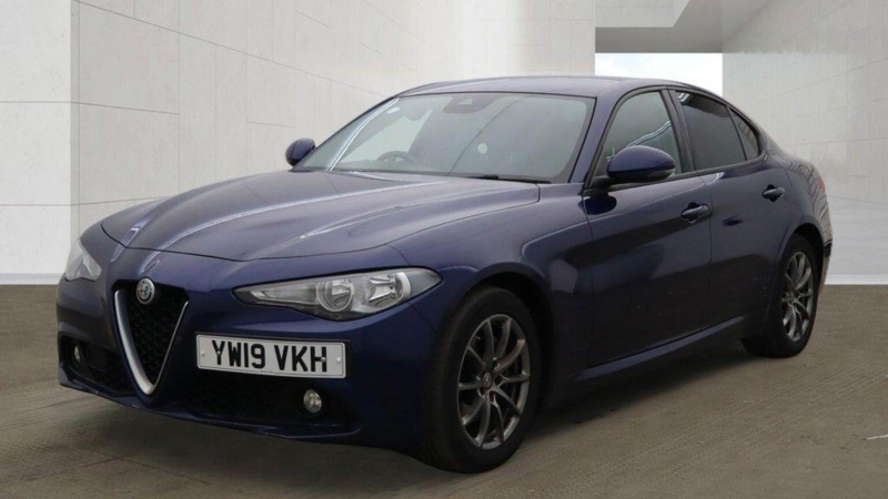 2019 Alfa Romeo Giulia 2.2 Td Super Auto Euro 6 (s/s) 4dr in Blue — image 1