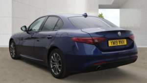 2019 Alfa Romeo Giulia 2.2 Td Super Auto Euro 6 (s/s) 4dr in Blue — image 3