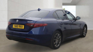 2019 Alfa Romeo Giulia 2.2 Td Super Auto Euro 6 (s/s) 4dr in Blue — image 5