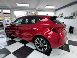 2021 SEAT Leon 1.5 Etsi Mhev Fr Sport DSG Euro 6 (s/s) 5dr in Red — image 4