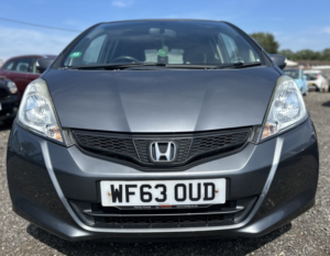 2013 Honda Jazz 1.4 I-Vtec Es Plus in Grey — image 3