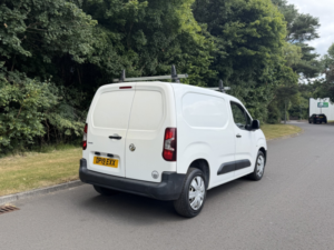 2019 Vauxhall Combo 1.6 Turbo D 2300 Edition in White — image 3