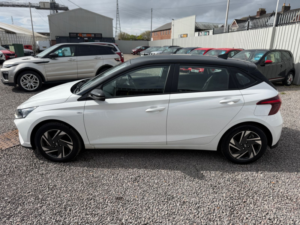 2021 Hyundai I20 1.0 T-Gdi Mhev Se Connect Hatchback 5dr Petrol Hybrid Manual Euro 6 (s/s) (100 Ps) in White — image 5