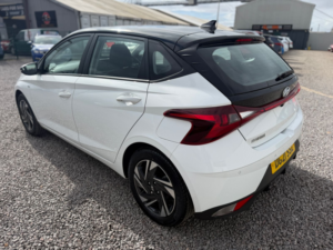 2021 Hyundai I20 1.0 T-Gdi Mhev Se Connect Hatchback 5dr Petrol Hybrid Manual Euro 6 (s/s) (100 Ps) in White — image 6