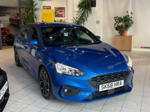 2018 Ford Focus 1.5 Ecoblue St-Line X in Blue — image 2