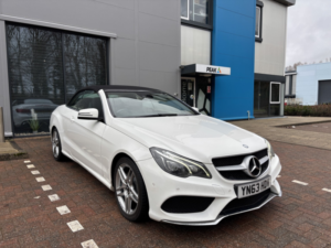 2013 Mercedes-Benz E Class 2.1 E220d Amg Line Edition in White — image 4
