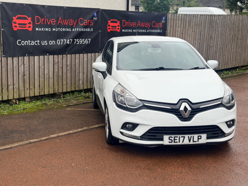 2017 Renault Clio 1.2 Dynamique Nav 1.2 16v 75 in White — image 1