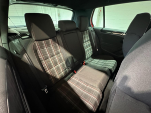 2011 Volkswagen Golf 2.0 Tsi Gti DSG Euro 5 5dr in Red — image 4