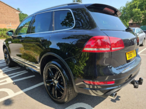 2011 Volkswagen Touareg 3.0 Tdi V6 Bluemotion Tech Altitude in Black — image 6