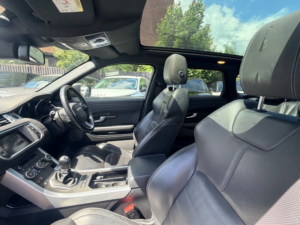 2015 Land Rover Range Rover Evoque Td4 Hse Dynamic Lux in Black — image 2