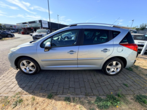 2011 Peugeot 207 Sw 1.6 Vti Allure Euro 5 5dr in Blue — image 5