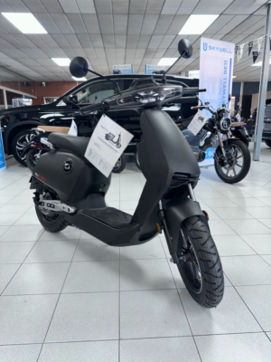 2026 Vmoto Cux Moped Electric Automatic (4 Ps) in Grey — image 2