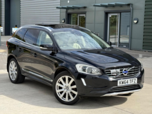2015 Volvo Xc60 2.4 D5 Se Lux Nav Geartronic AWD Euro 5 5dr in Black — image 5