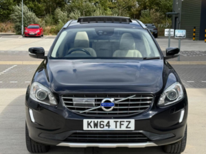2015 Volvo Xc60 2.4 D5 Se Lux Nav Geartronic AWD Euro 5 5dr in Black — image 6