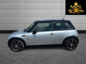 2004 MINI Hatch 1.6 Cooper Hatch in Silver — image 4