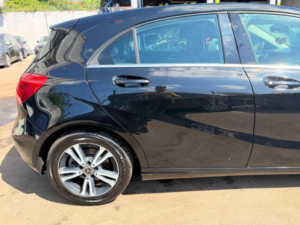 2017 Mercedes-Benz A Class 1.6 A180 Se 7g-Dct Euro 6 (s/s) 5dr in Black — image 2