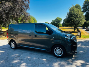 2022 Vauxhall Vivaro 1.5 Turbo D 2700 Sportive L1 H1 Euro 6 (s/s) 6dr in Grey — image 4