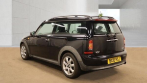 2010 MINI Clubman 1.6 Cooper Euro 4 5dr in Black — image 4