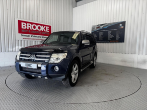 2009 Mitsubishi Shogun 3.2 Di-Dc Diamond Auto 4WD Euro 4 5dr Lwb in Blue — image 5