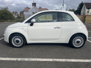 2013 Fiat 500 1.2 Lounge in White — image 3