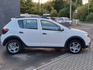 2017 Dacia Sandero 0.9 Sandero Stepway Ambiance Tce 5dr in White — image 2
