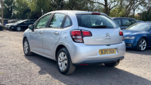 2015 Citroen C3 1.2 Puretech Vtr+ Euro 6 5dr in Silver — image 4