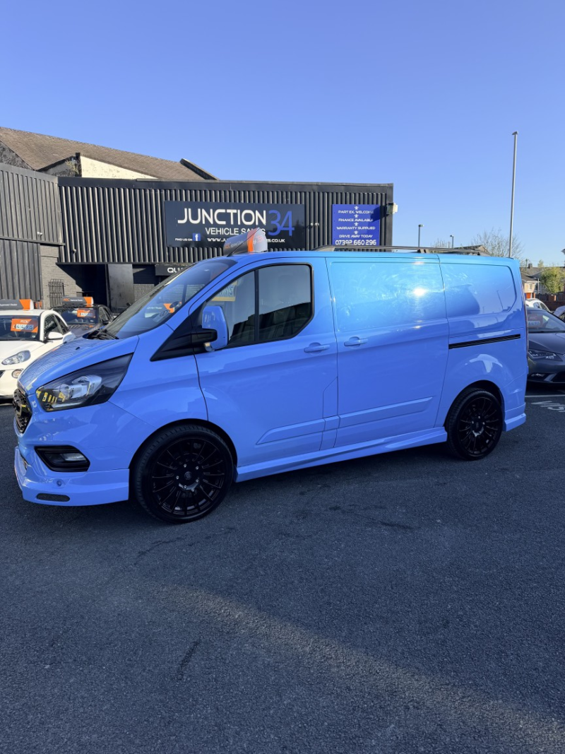 2019 Ford Transit Custom 2.0 320 Ecoblue in Blue — image 1
