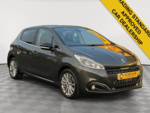 2017 Peugeot 208 1.2 Puretech Allure Hatchback 5dr Petrol Manual Euro 6 (s/s) (82 Ps) in Grey — image 2