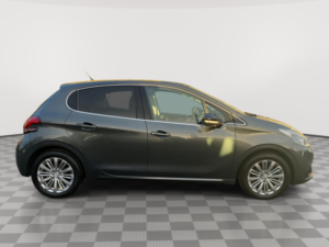 2017 Peugeot 208 1.2 Puretech Allure Hatchback 5dr Petrol Manual Euro 6 (s/s) (82 Ps) in Grey — image 6