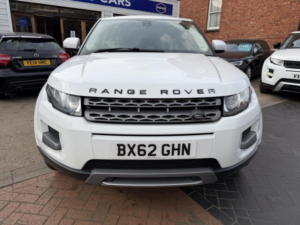 2013 Land Rover Range Rover Evoque 2.2 Sd4 Pure in White — image 2