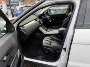 2013 Land Rover Range Rover Evoque 2.2 Sd4 Pure in White — image 4