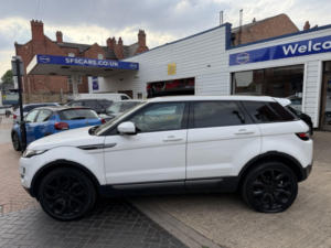 2013 Land Rover Range Rover Evoque 2.2 Sd4 Pure in White — image 5