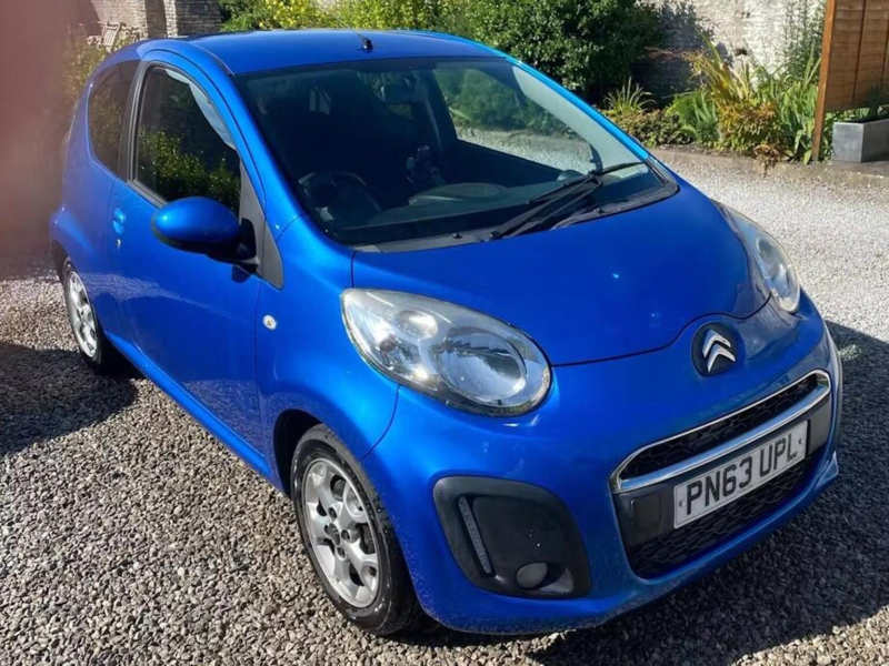 2013 Citroen C1 1.0i Vtr+ Euro 5 3dr in Blue — image 1