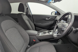 2022 Hyundai Kona 39kwh Premium SUV 5dr Electric Auto (10.5kw Charger) (136 Ps) in Blue — image 3