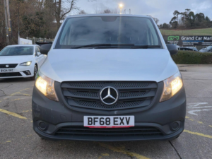 2018 Mercedes-Benz Vito 1.6 111 Cdi Fwd L2 Euro 6 6dr in Silver — image 2