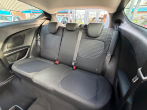 2017 Ford Fiesta 1.1 Ti-Vct Zetec Euro 6 (s/s) 3dr in Silver — image 5